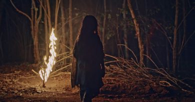 Putri Syahadah Nurqaseh plays the mysterious young girl in "Roh" (2020)