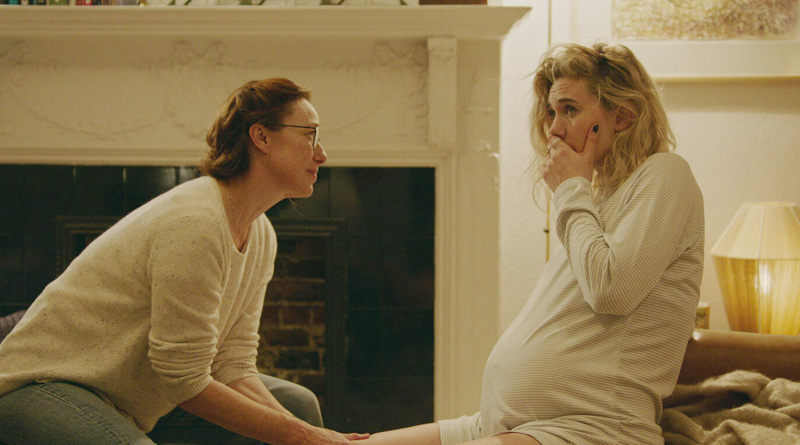 (L-R) Eva (Molly Parker) and Martha (Vanessa Kirby) in Netflix's "Pieces of a Woman" (2020)