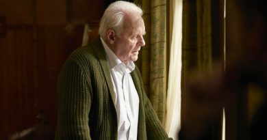 Anthony Hopkins plays the titular role in Florian Zeller's "The Father" (2020)