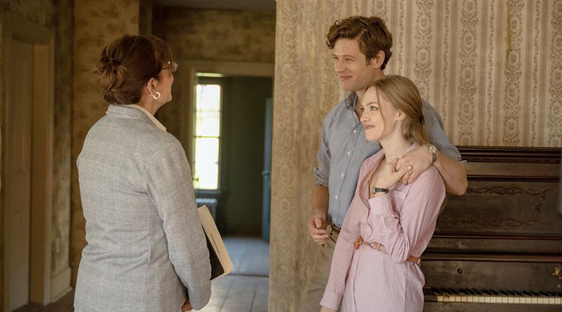 Amanda Seyfried and James Norton in Netflix's "Things Heard & Seen" (2021)