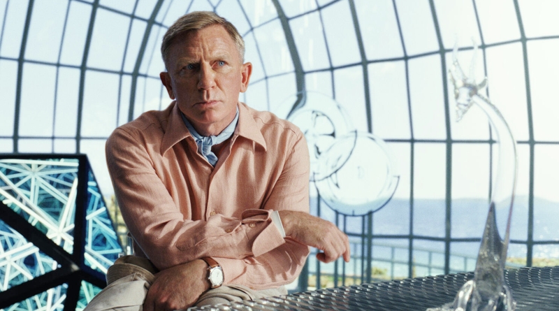 Daniel Craig in Netflix's "Glass Onion: A Knives Out Mystery" (2022)