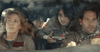 (L-R) Mckenna Grace, Finn Wolfhard, Paul Rudd and Carrie Coon in "Ghostbusters: Frozen Empire" (2024)