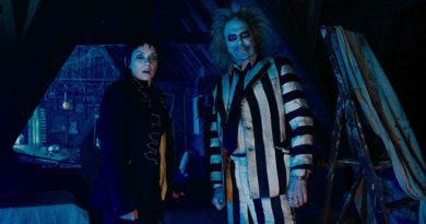 Michael Keaton and Winona Ryder are back in "Beetlejuice Beetlejuice" (2024)